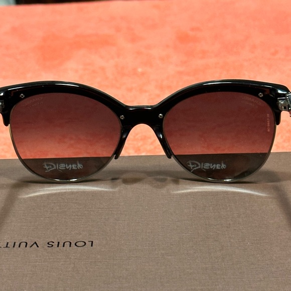 Chanel Denim Quilted Sunglasses Black - Picture 6 of 15